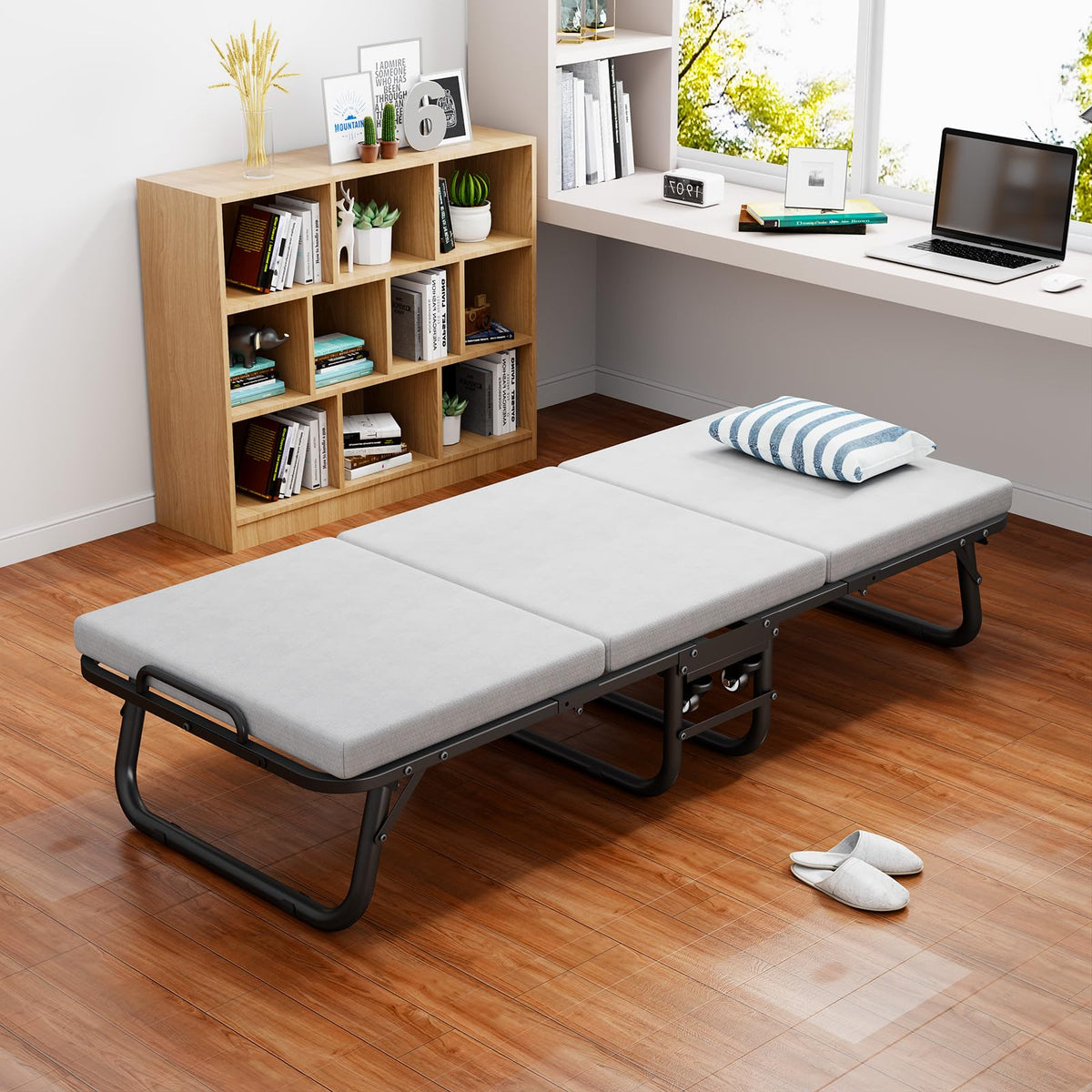 Folding Rollaway Bed J389681